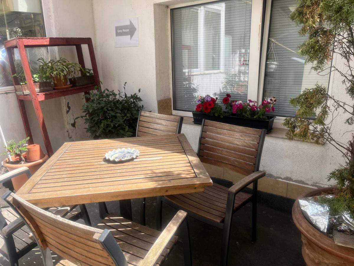 Apartamento Grey House Braşov Exterior foto