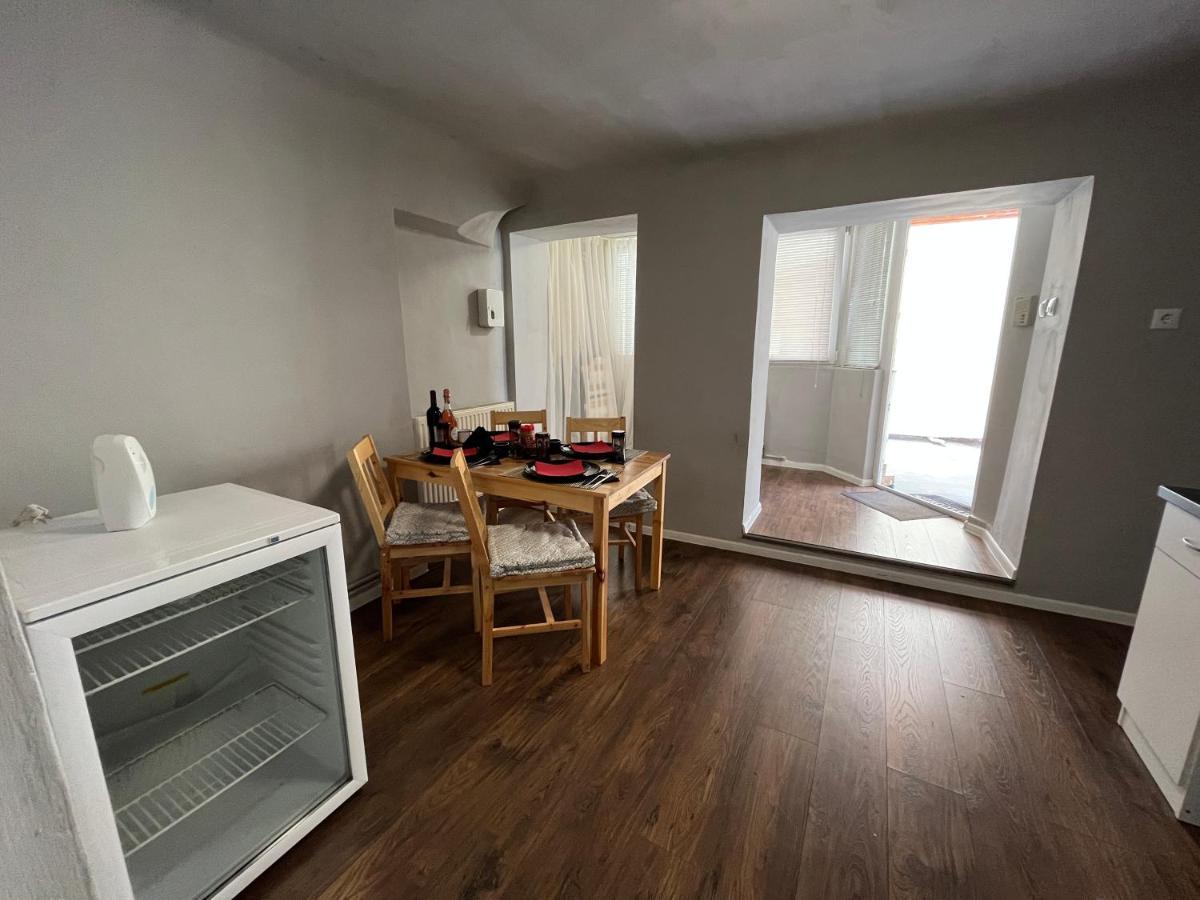 Apartamento Grey House Braşov Exterior foto
