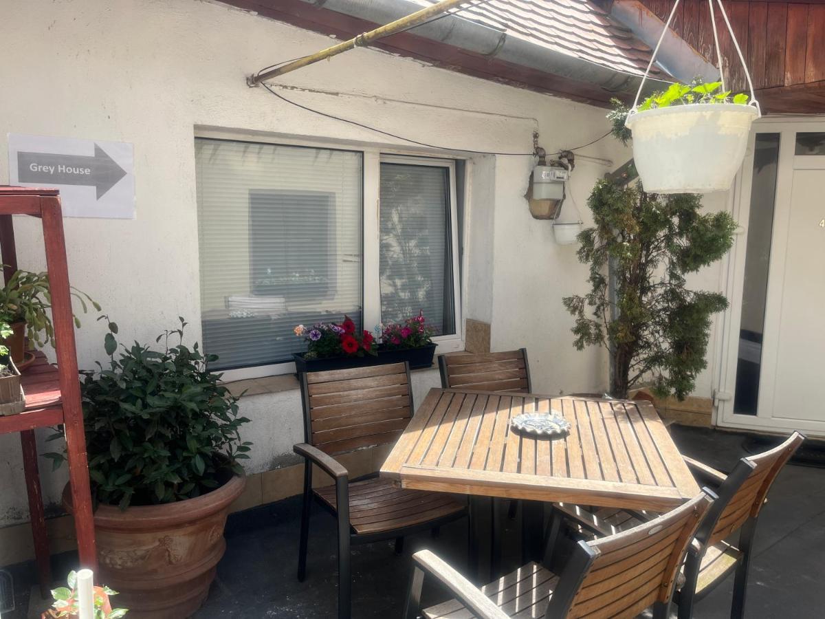 Apartamento Grey House Braşov Exterior foto